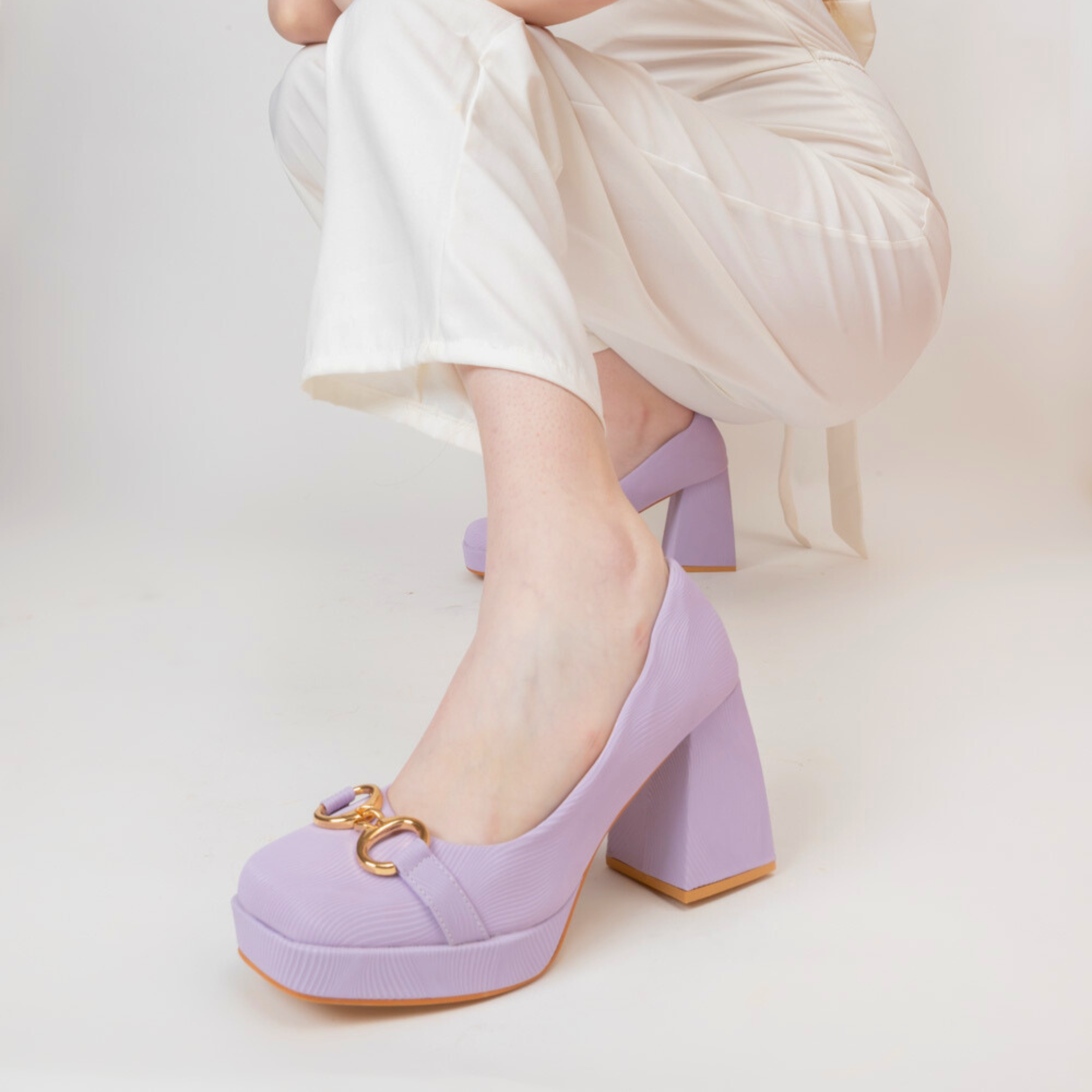 Vintage Gladiator Pink Heeled Sandals With Chunky Heel And Lavender Flower  Accents For Womens Summer Parties And Weddings From Factoryshoesshop2,  $94.78 | DHgate.Com